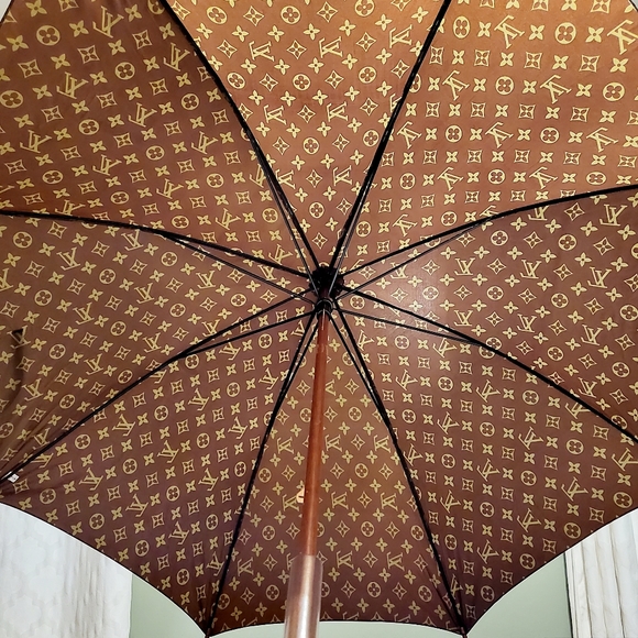 Vintage Louis Vuitton Parasol Umbrella - Picture 10 of 11